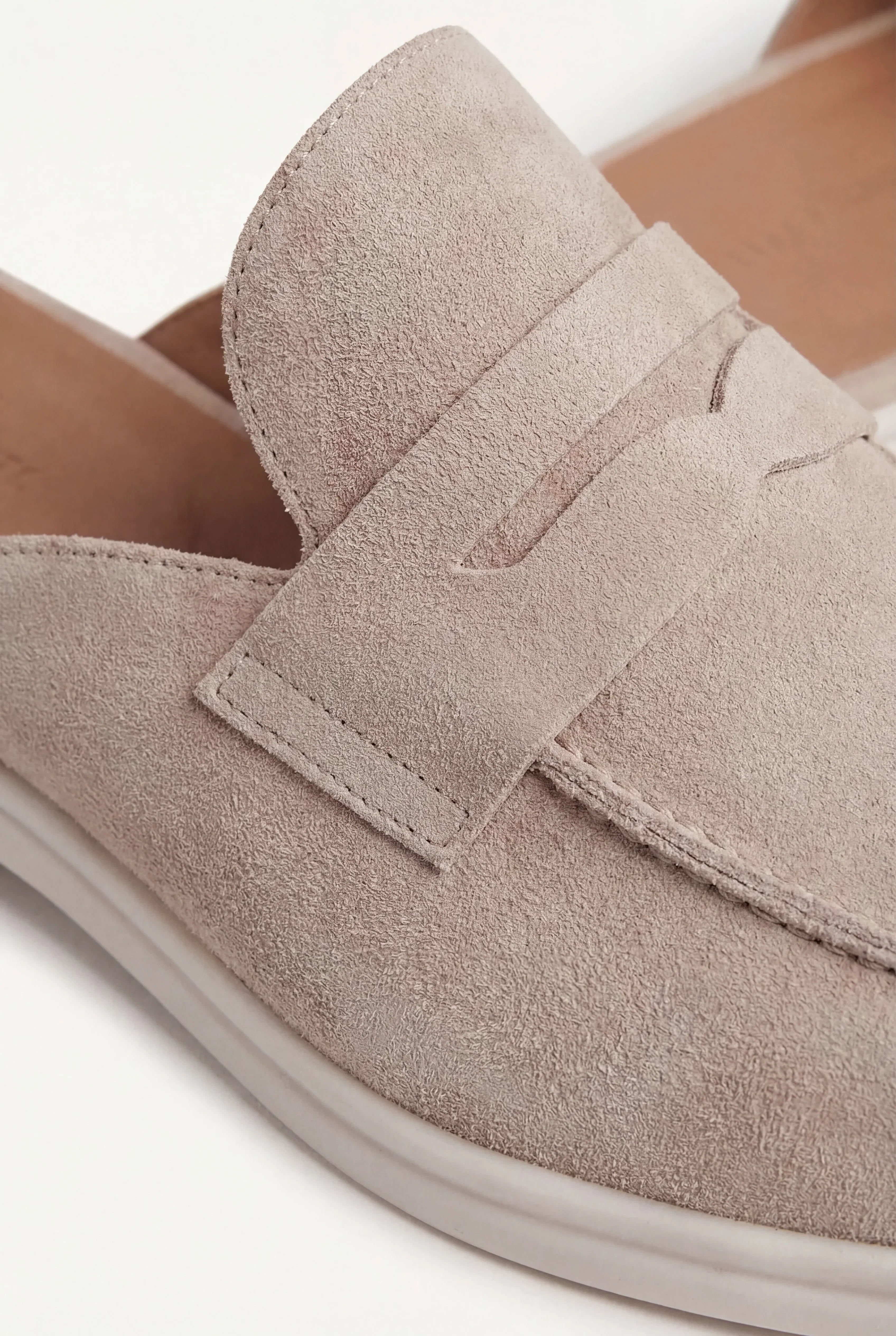 Beige Suède Portside Mule