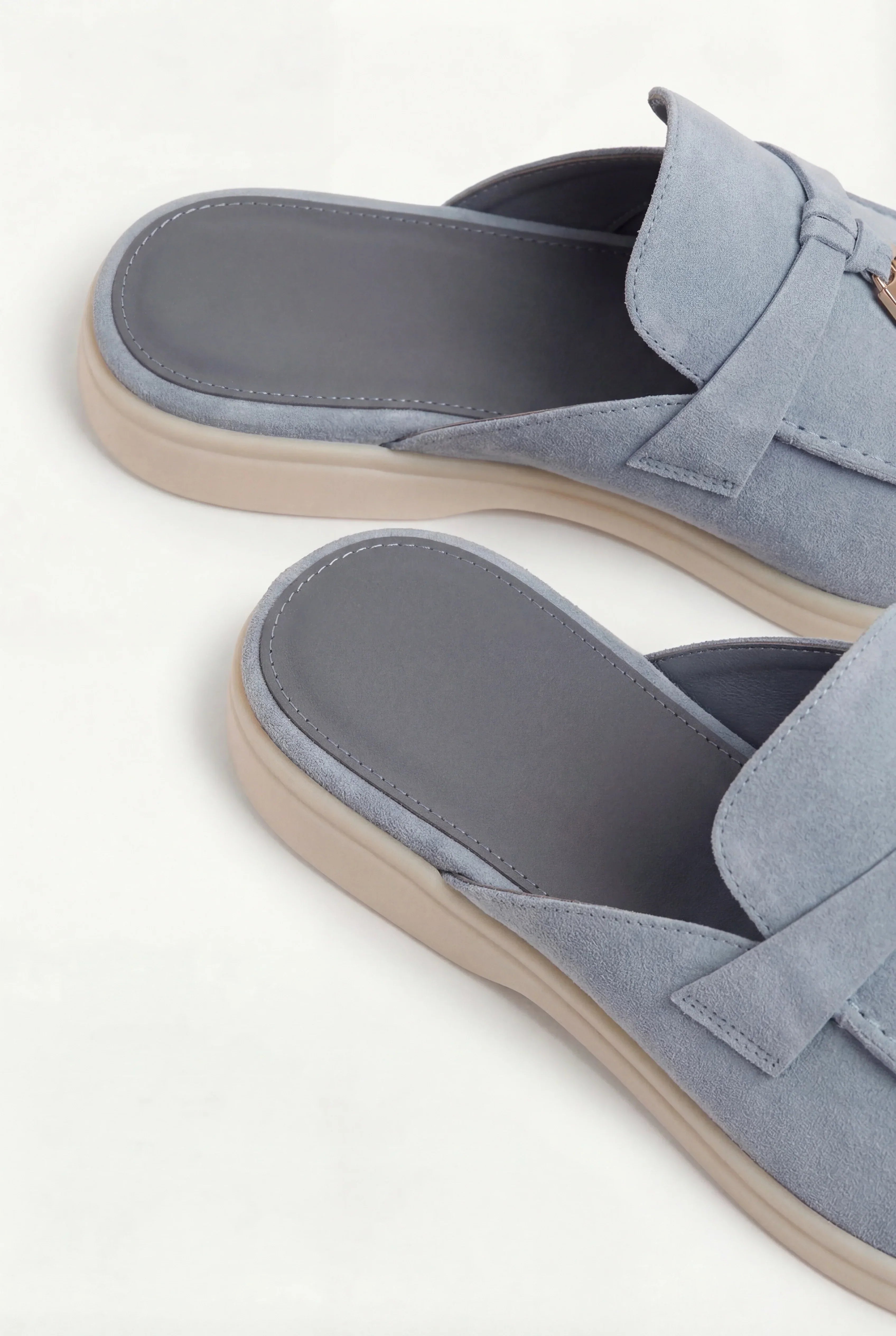 Suède Baby Blue Explorer Mule